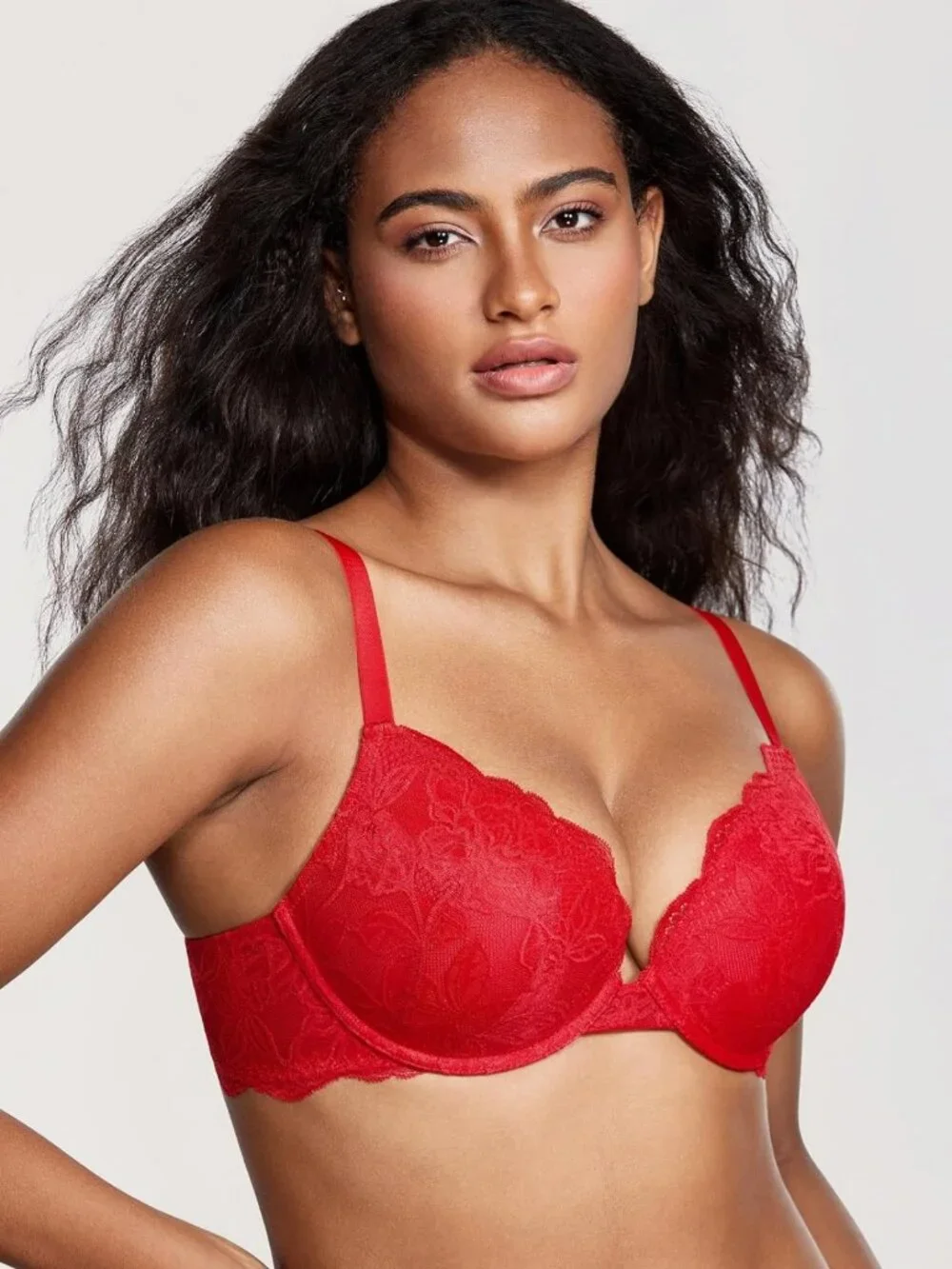 Lace Push-Up Underwire Bra with Plunge Design for Ultimate Comfort & Support